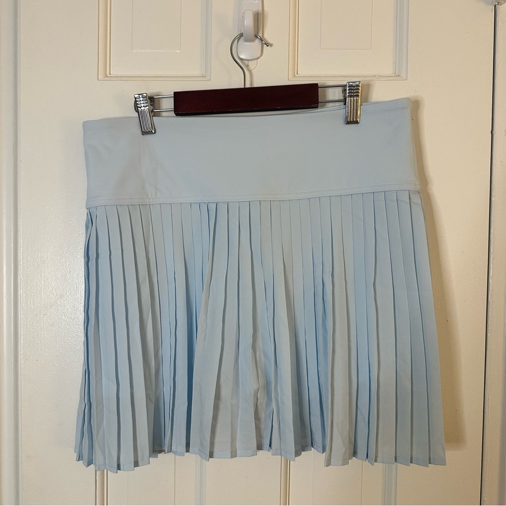 NWT Fabletics Hot Shot Pleated Mini Skirt Light Blue Skort Pocket Tennis Large